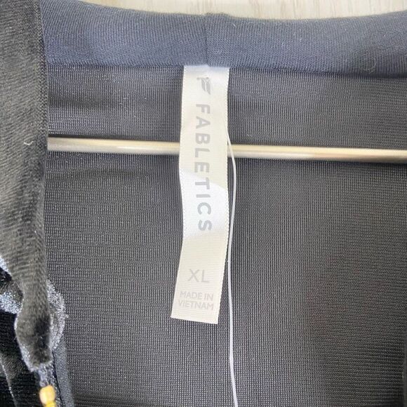 Fabletics Crushed Velour Zip-Up Black Hoodie Women’s XL - Picture 5 of 8